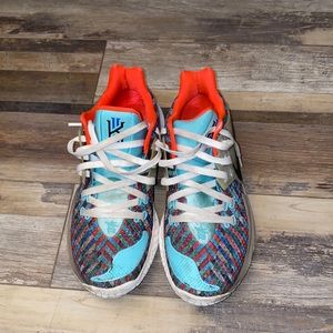 Used Nike Kyrie Low’s 2 Multi-Color